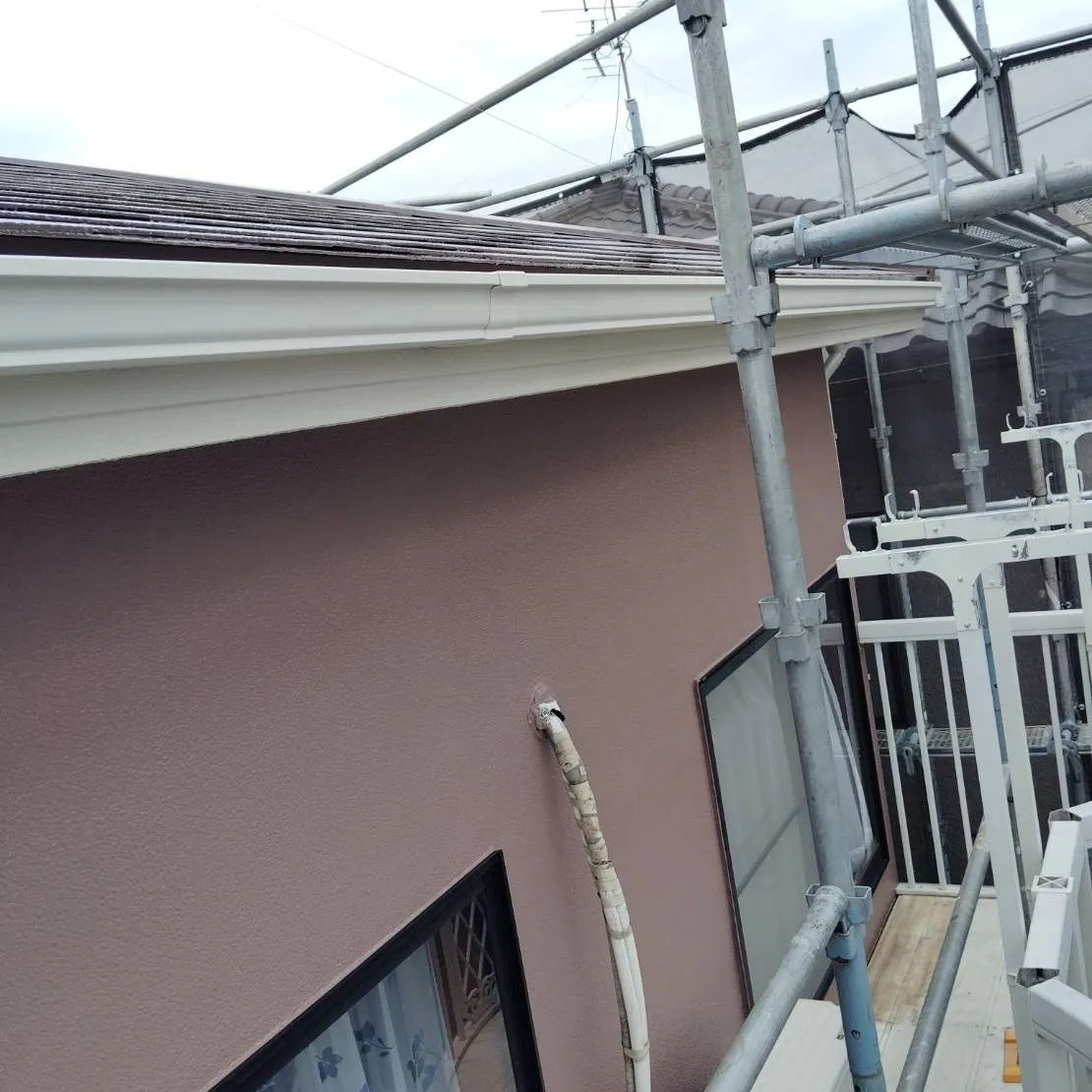 ー松戸市O様邸雨樋取り付け他（屋根・外壁塗装工事）－