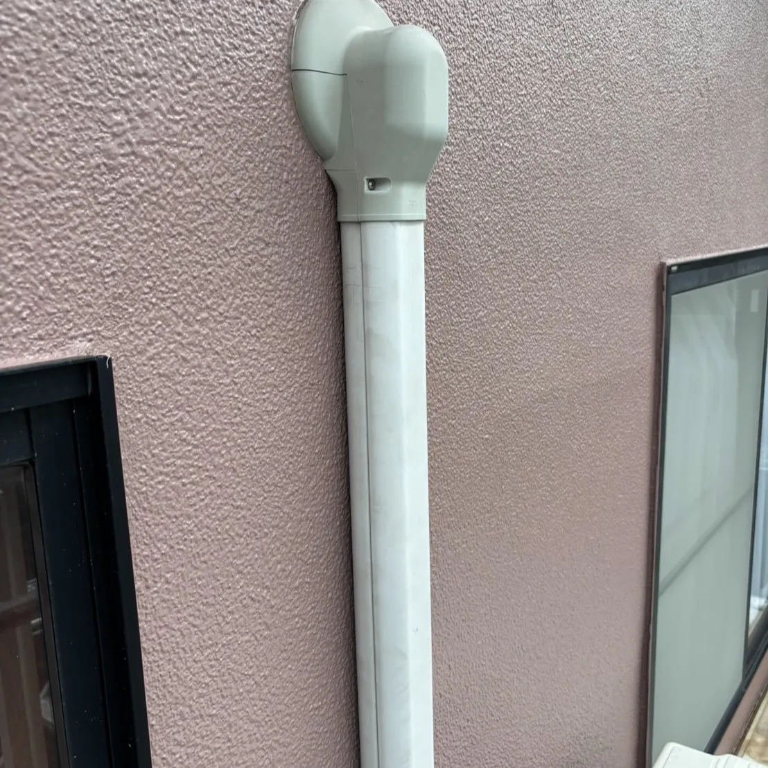 ー松戸市O様邸器具取付他（屋根・外壁塗装工事）－