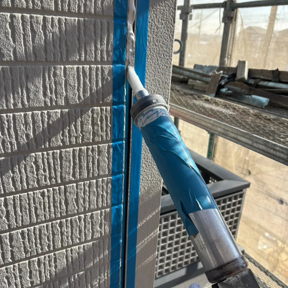 ー松戸市Ｔ様邸コーキング打ち込み（屋根・外壁塗装工事）－