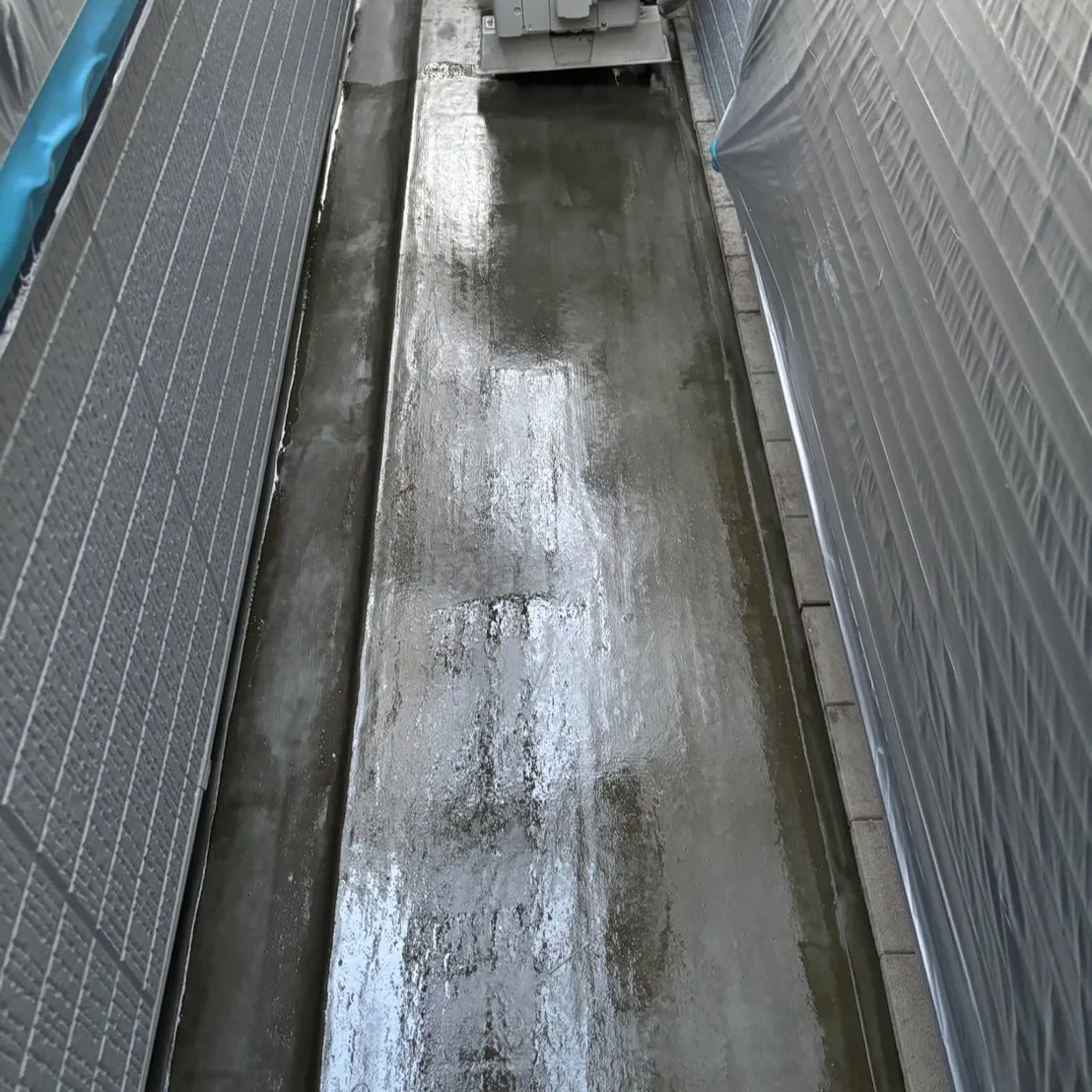 ー松戸市T様邸外壁上塗り完了他(屋根・外壁塗装工事)-