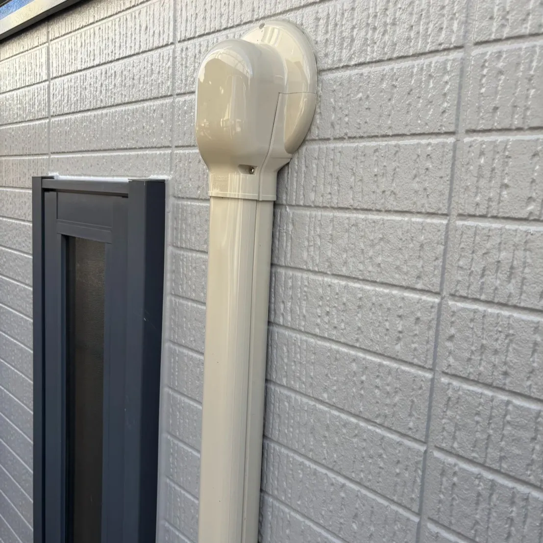 ー松戸市T様邸器具取付(屋根・外壁塗装工事)-