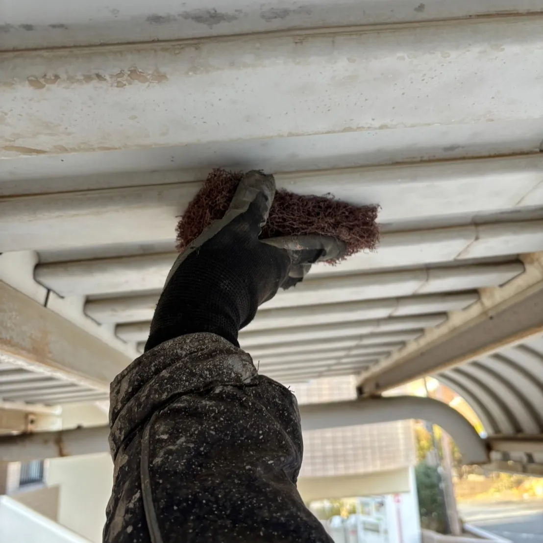 ー船橋市Y様ケレン作業(駐輪場塗装)-