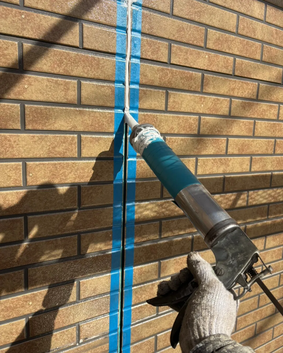 ー松戸市T様邸コーキング打ち込み(屋根・外壁塗装工事)-