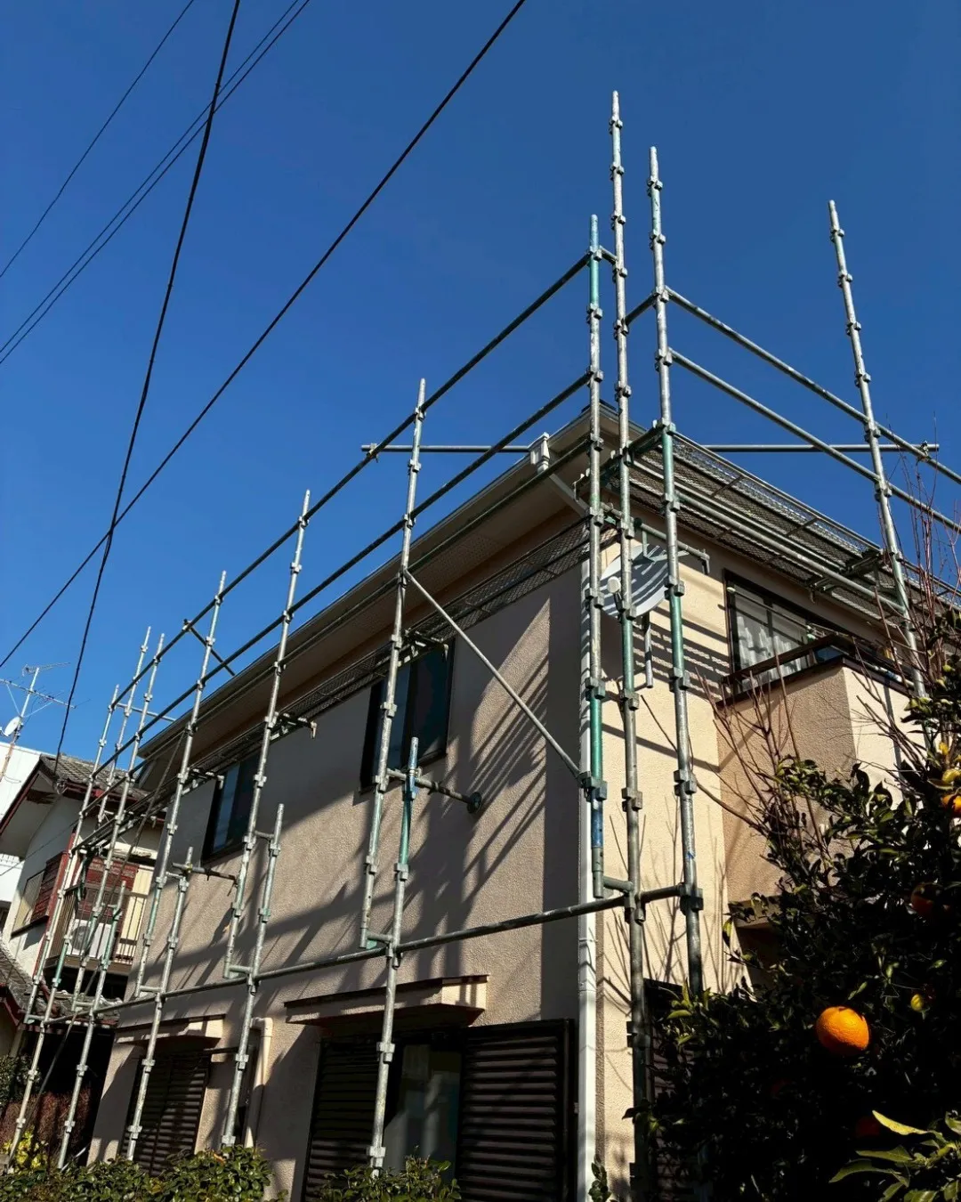 ー松戸市A様邸足場組立（屋根棟板金交換工事）－