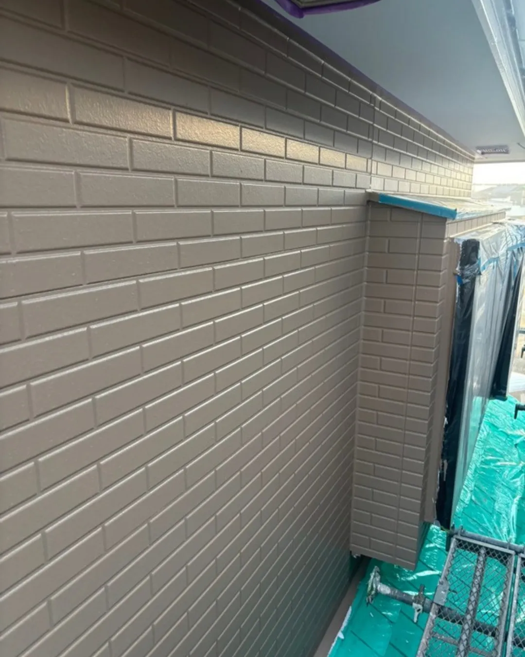 ー松戸市T様邸外壁中塗り（屋根・外壁塗装工事）－