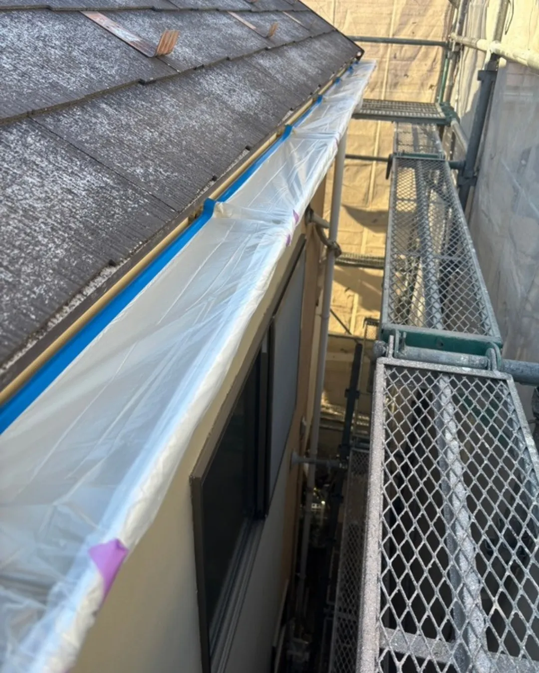 ー市川市N様邸屋根下塗り材塗装他（屋根・外壁塗装工事）－