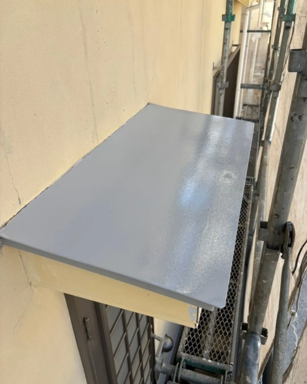 ー市川市N様邸屋根下塗り材塗装他（屋根・外壁塗装工事）－