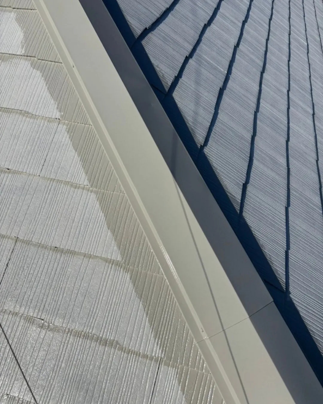 ー市川市N様邸屋根中塗り他（屋根・外壁塗装工事）－