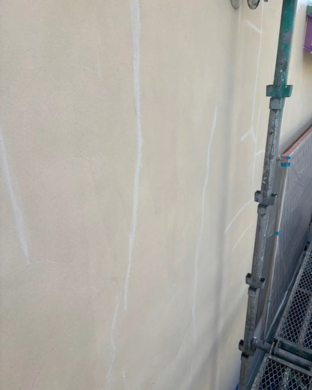 ー市川市N様邸外壁下塗り(屋根・外壁塗装工事)-