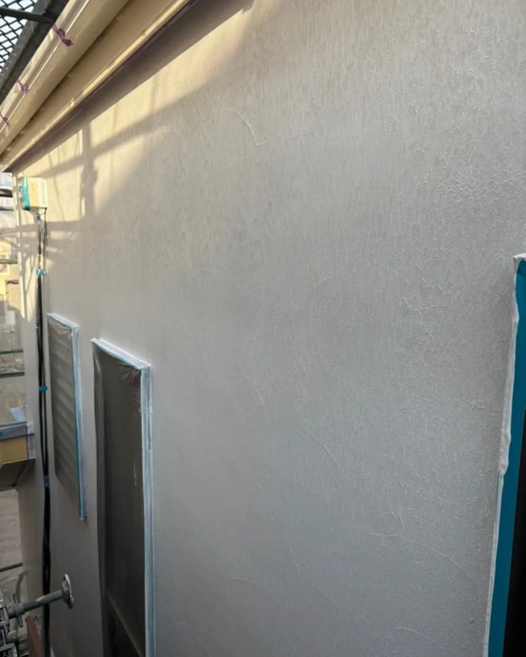 ー市川市N様邸外壁下塗り(屋根・外壁塗装工事)-