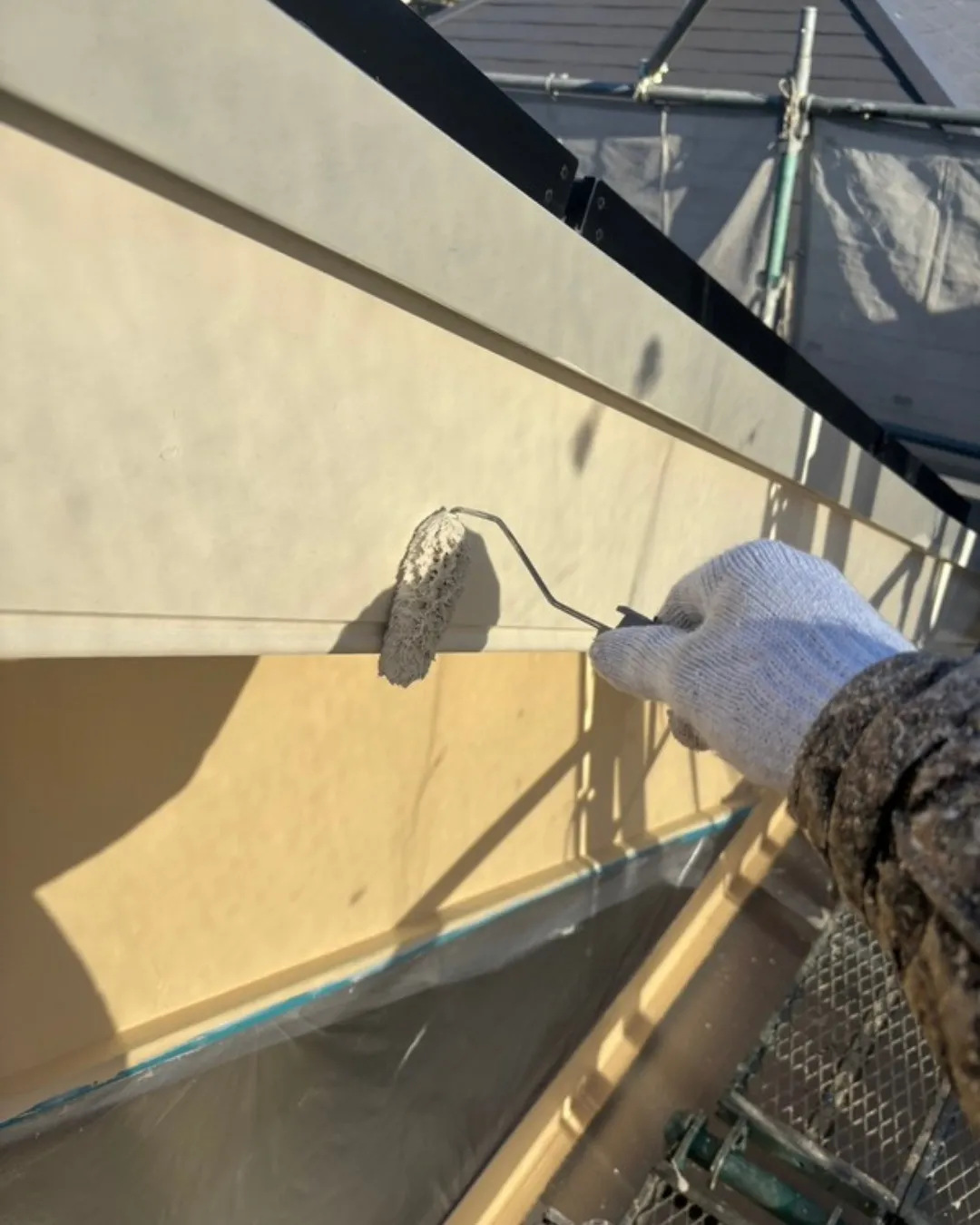 ー市川市N様邸外壁中塗り他(屋根・外壁塗装工事)-