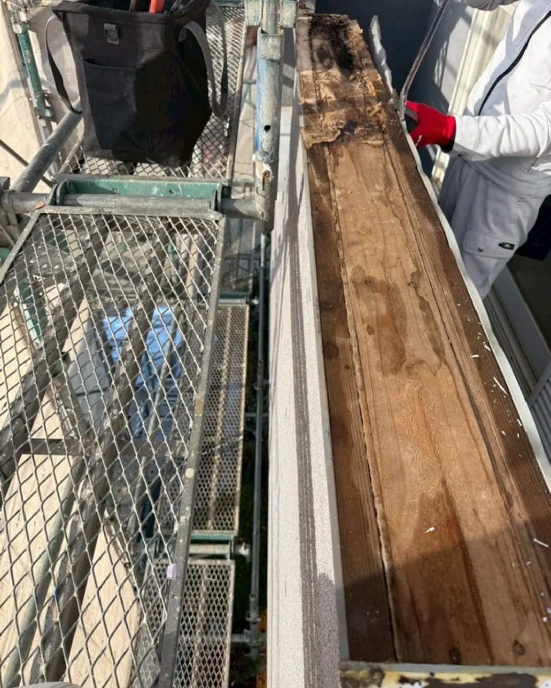 ー松戸市A様邸ベランダ解体(屋根・外壁塗装工事)-