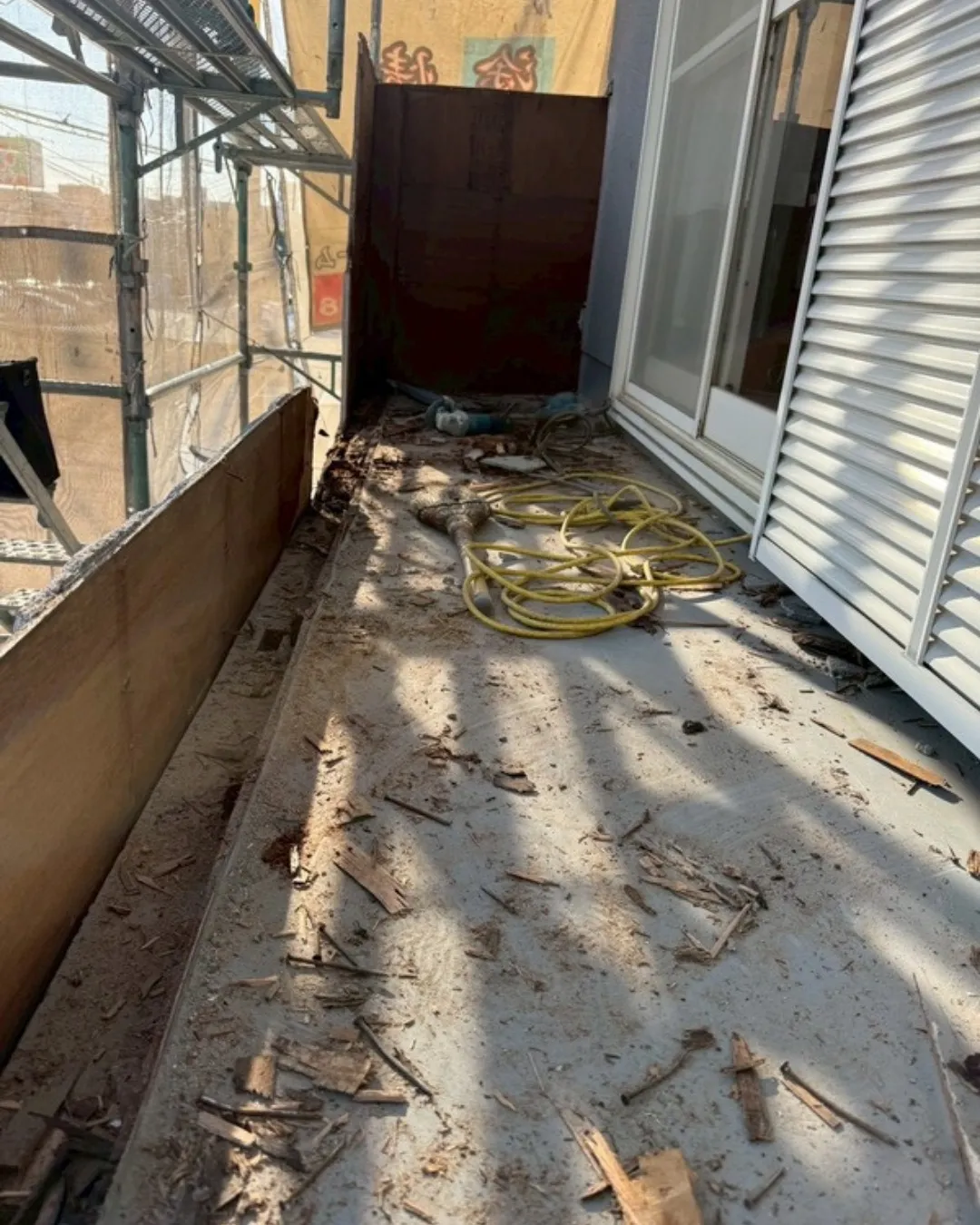 ー松戸市A様邸ベランダ解体(屋根・外壁塗装工事)-