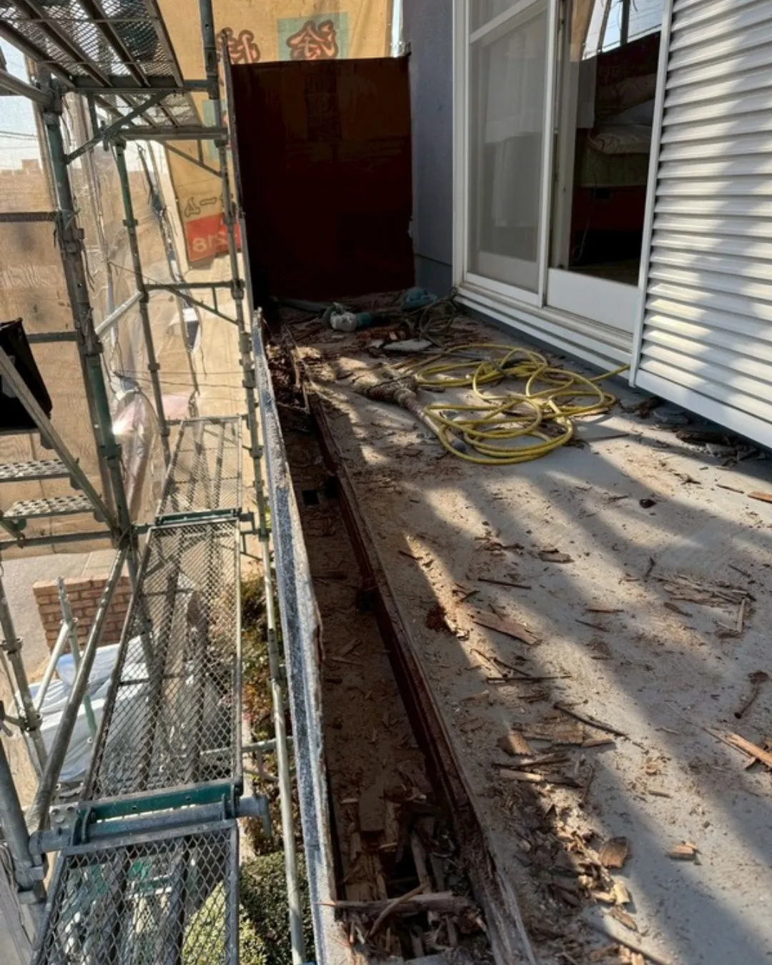 ー松戸市A様邸ベランダ解体(屋根・外壁塗装工事)-