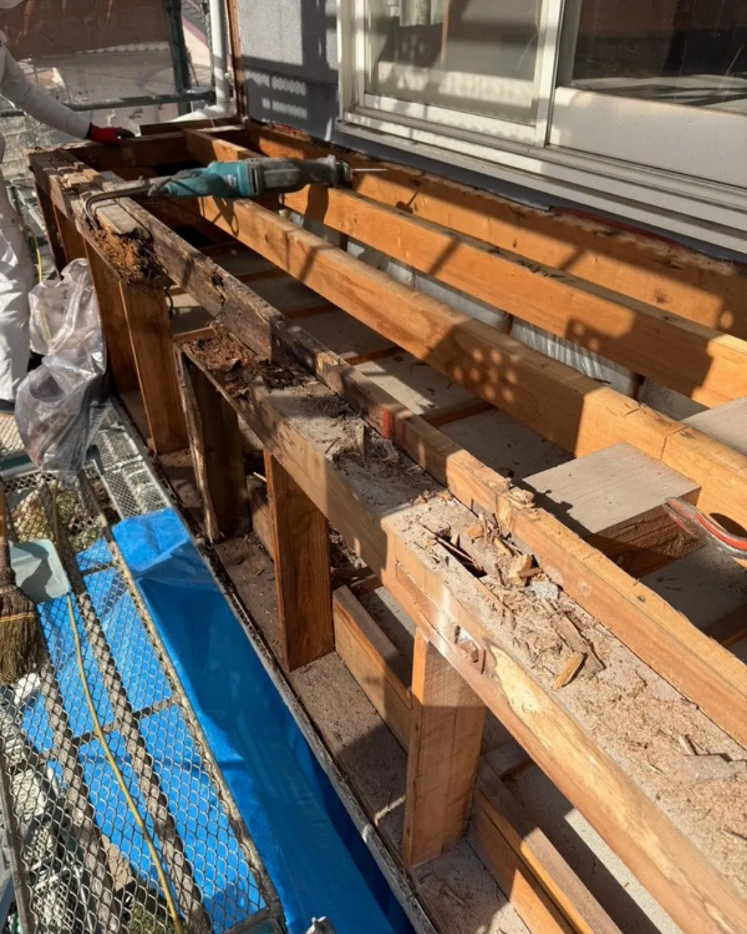 ー松戸市A様邸ベランダ解体（屋根・外壁塗装工事）－