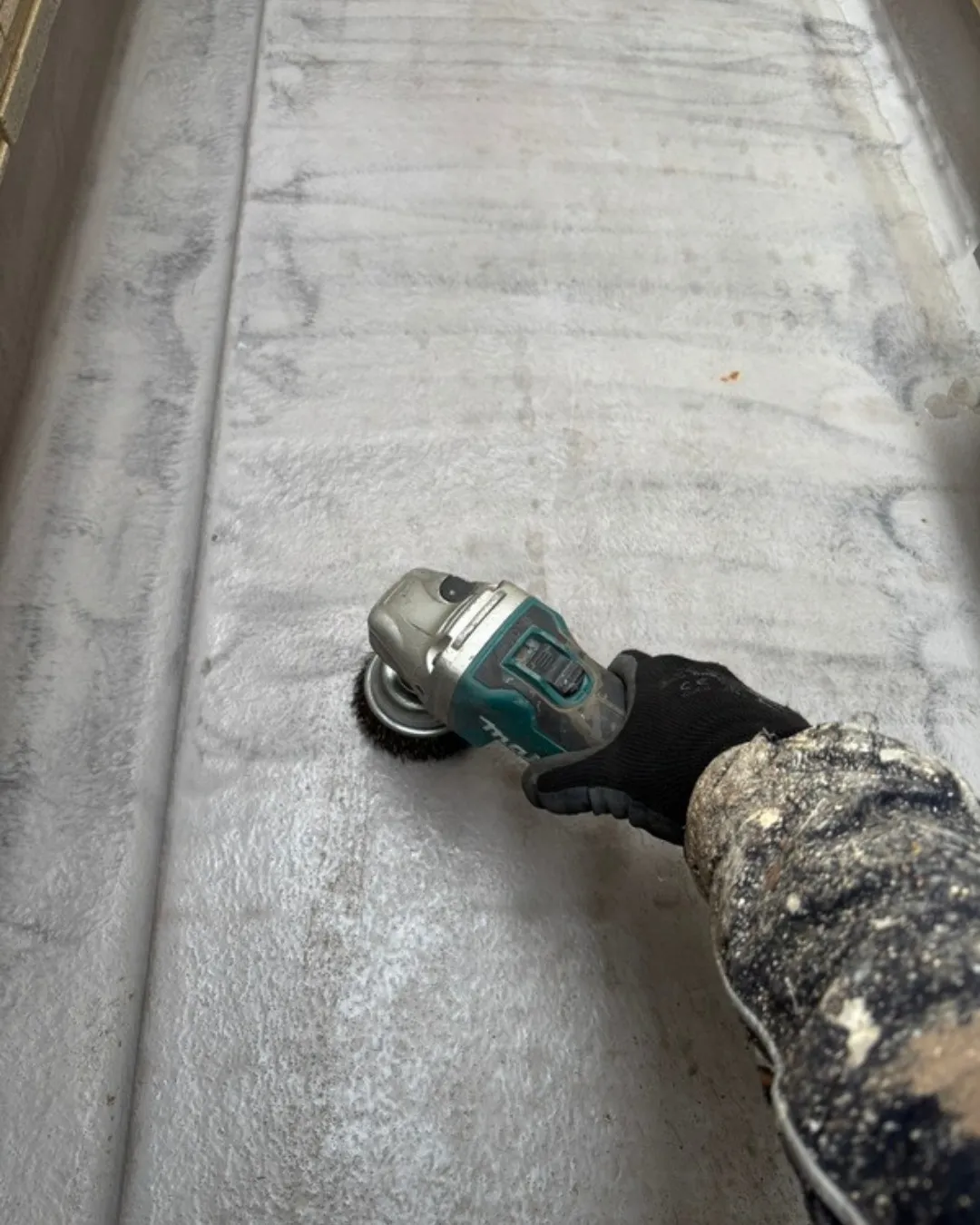 ー松戸市I様邸基礎中塗り他(外壁塗装工事)-