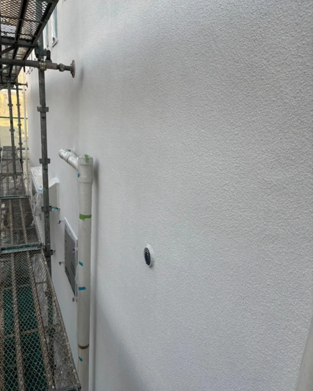 ー松戸市A様邸外壁下塗り２回目（屋根・外壁塗装工事）－