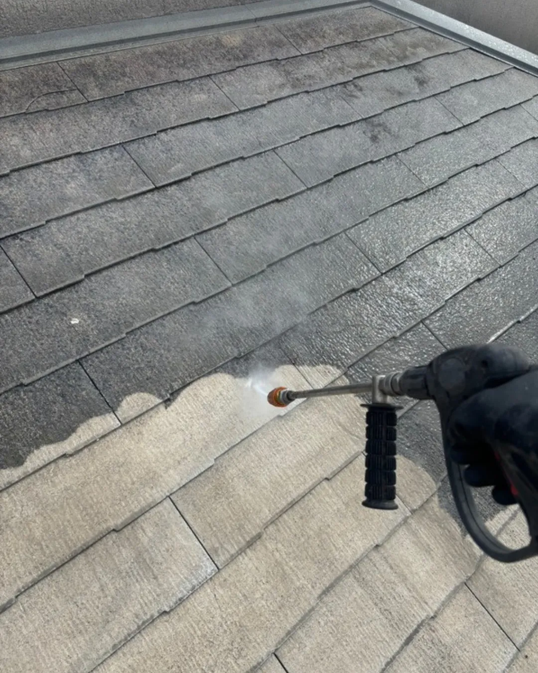 ー市川市O様邸高圧洗浄（屋根・外壁塗装工事）－