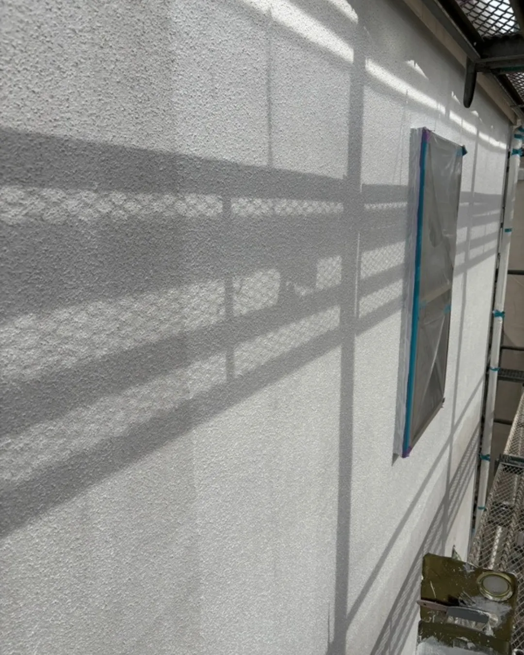 ー市川市O様邸外壁下塗り（屋根・外壁塗装工事）－