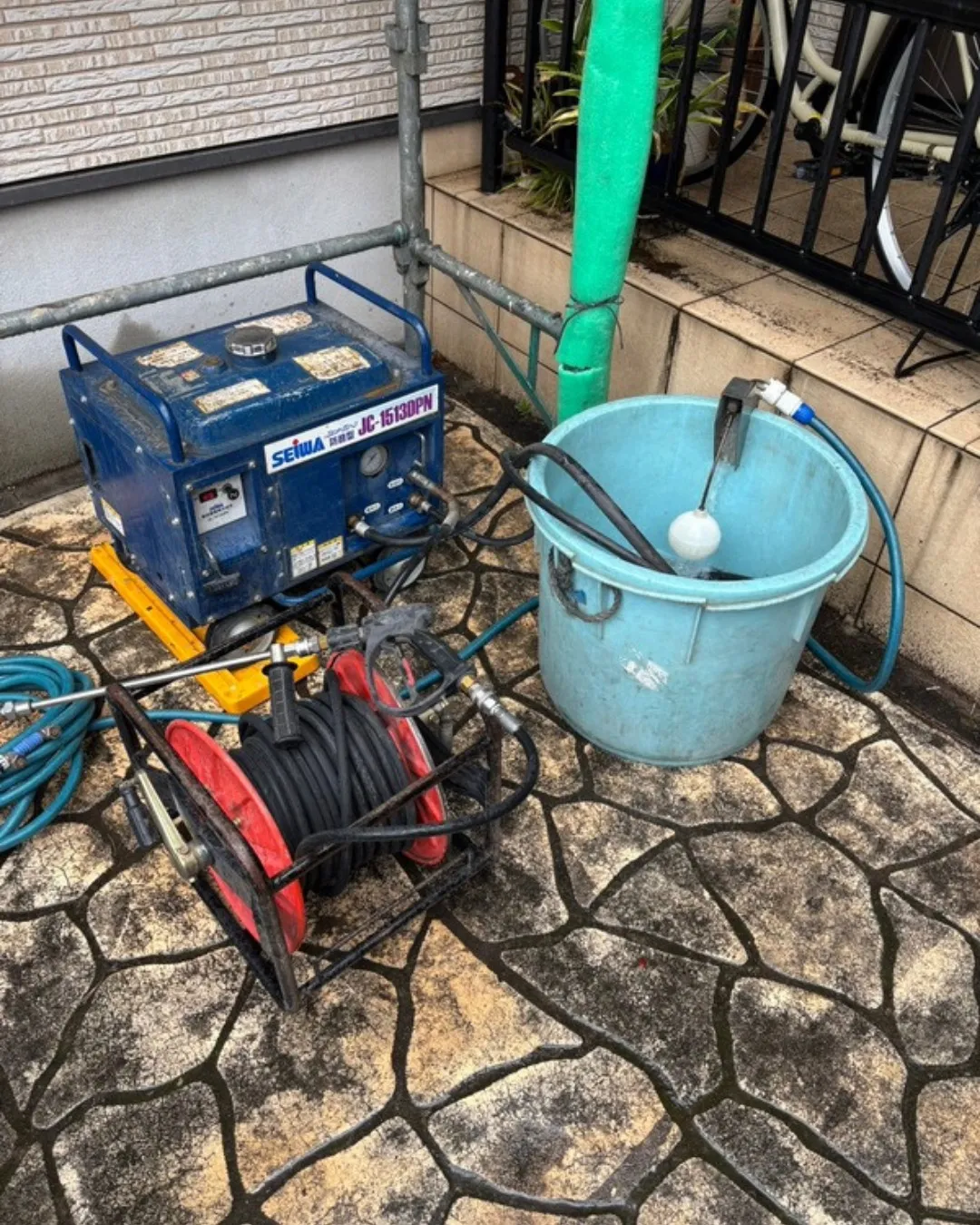 ー松戸市K様邸高圧洗浄(屋根・外壁塗装工事)-