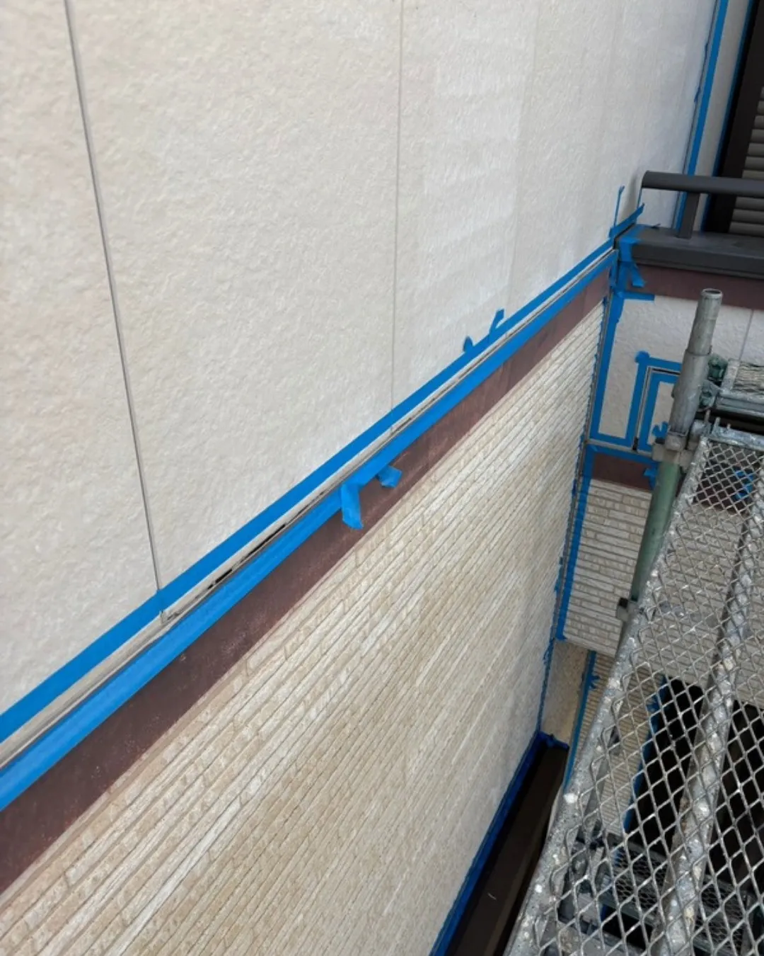 ー松戸市K様邸コーキング養生（屋根・外壁塗装工事）－