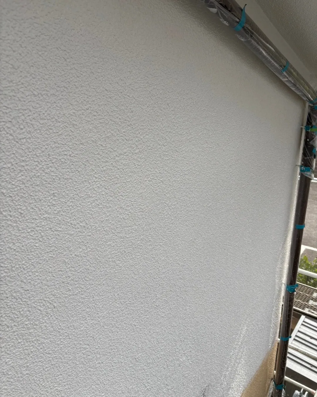 ー松戸市M様邸外壁下塗り１回目（屋根・外壁塗装工事）－