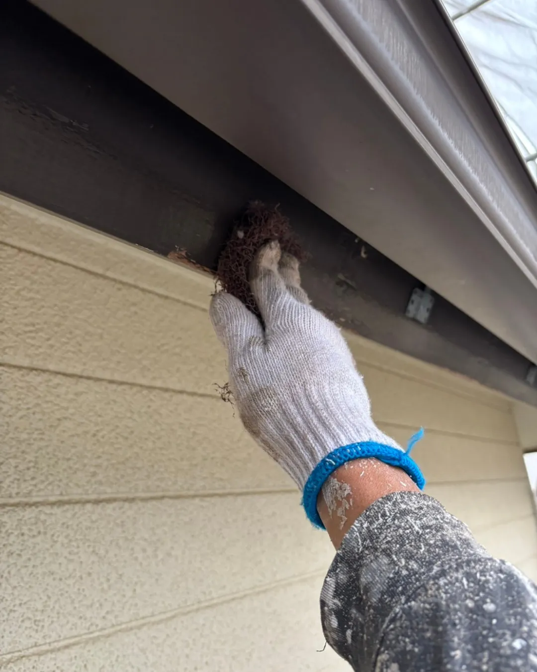 ー松戸市H様邸ケレン作業（屋根・外壁塗装工事）－