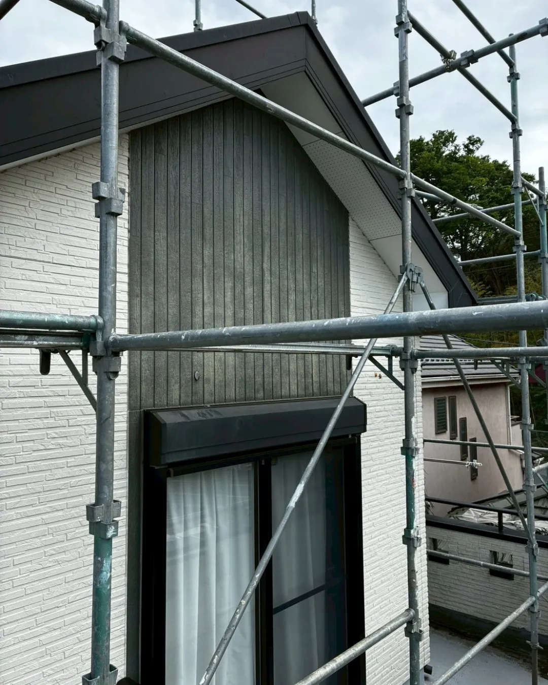 ー松戸市K様邸足場組立（屋根・外壁塗装工事）－