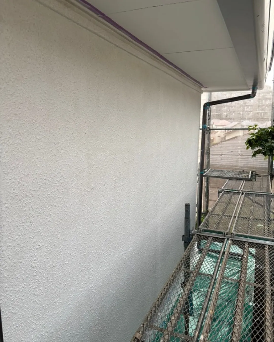 ー松戸市M様邸外壁下塗り(屋根・外壁塗装工事)-