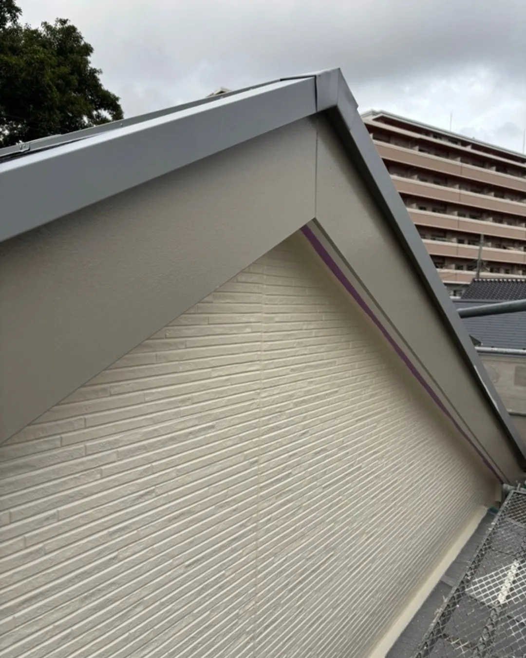 ー松戸市M様邸外壁下塗り（屋根・外壁改修工事）－