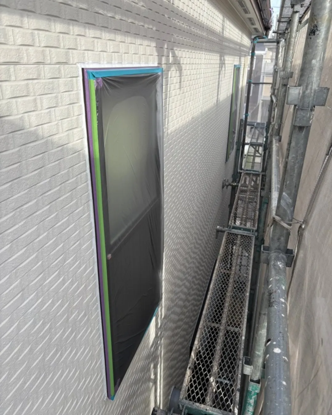 ー松戸市S様邸屋根下塗り完了(屋根・外壁塗装工事)-