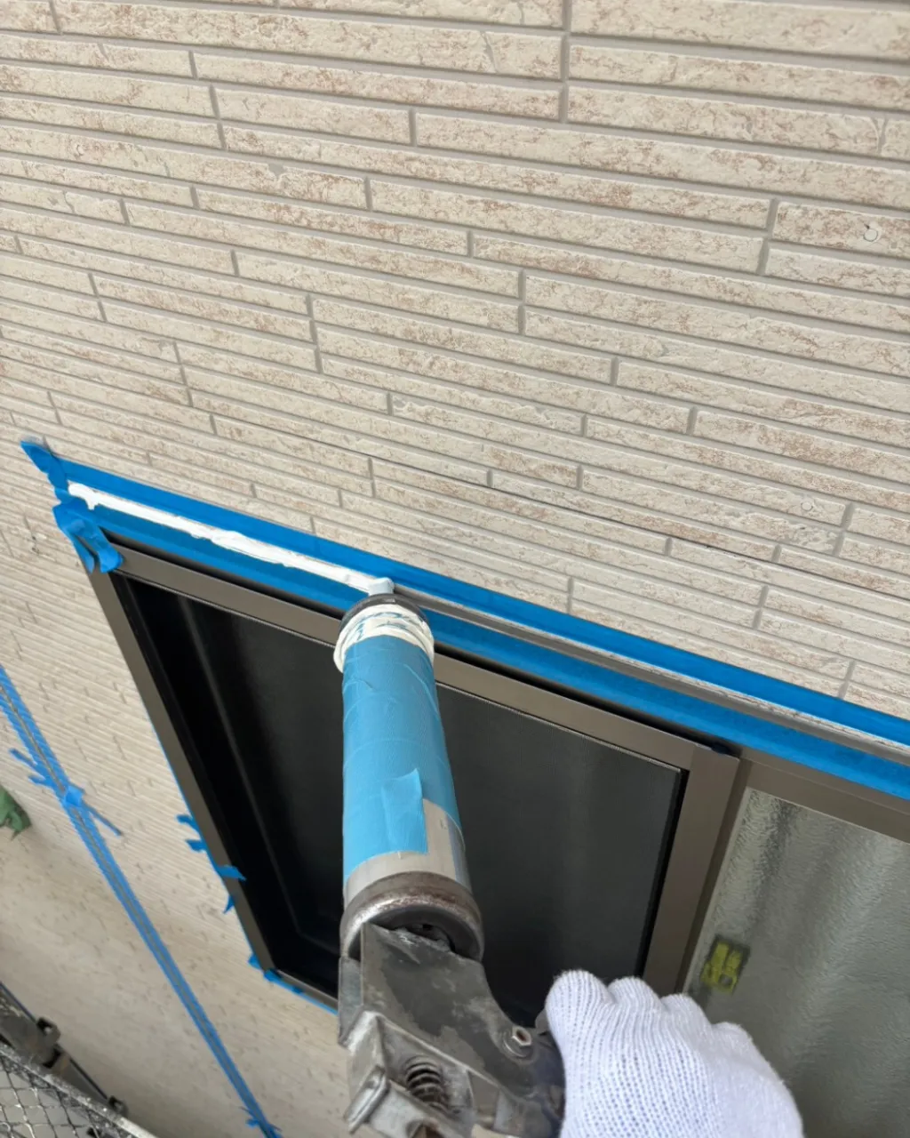 ー松戸市W様邸コーキング打ち込み（屋根・外壁塗装工事）－